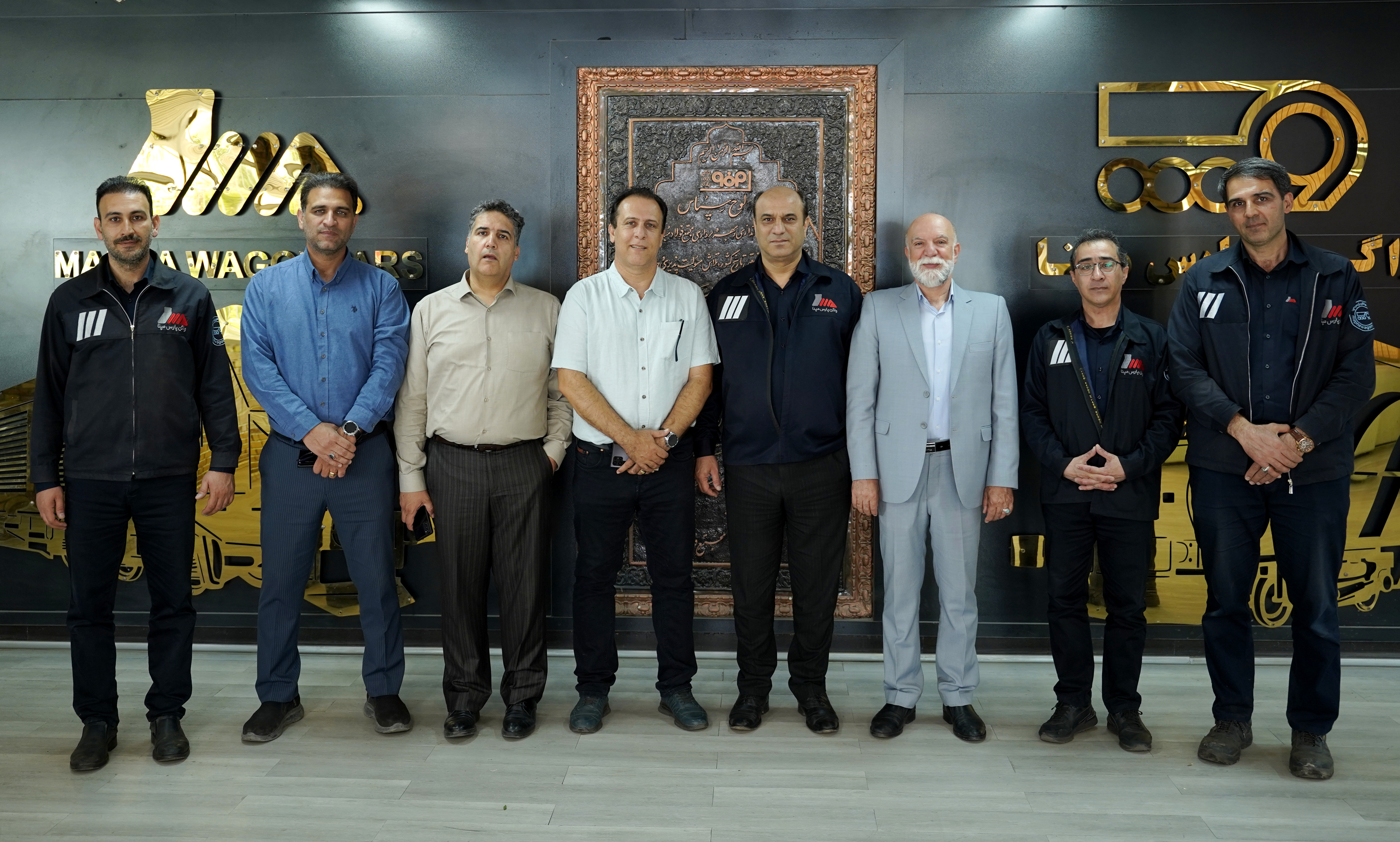 بازدید مدیرعامل شرکت فولادریل توس از شرکت واگن پارس