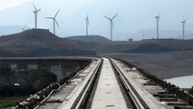 بخشی از بار بنادر شمالی به راه‌ آهن رشت منتقل می‌ شود