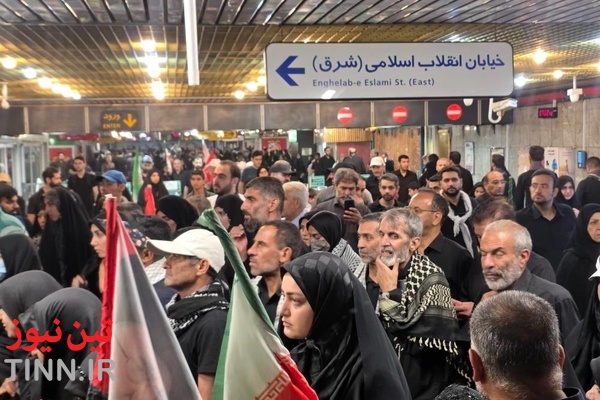 خدمات رسانی متروی تهران به شرکت‌ کنندگان مراسم وداع با رهبر شهید
