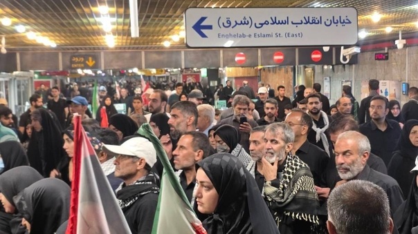 خدمات رسانی متروی تهران به شرکت‌ کنندگان مراسم وداع با رهبر شهید
