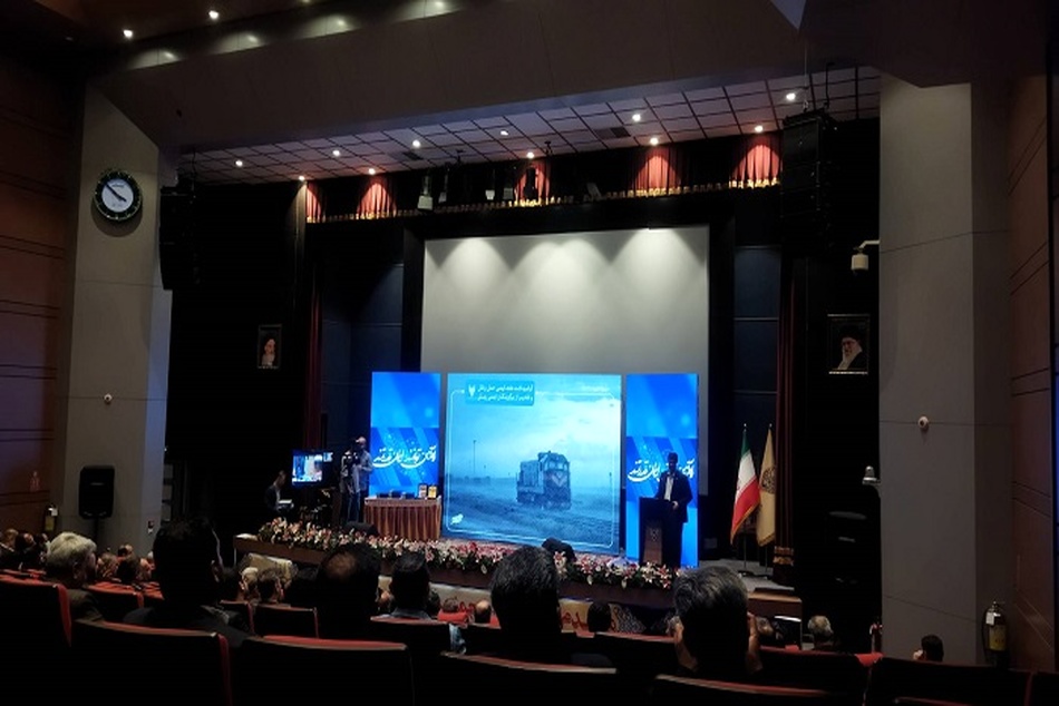 برگزاری گرامیداشت هفته ایمنی حمل و نقل و تقدیر از برگزیدگان ریلی