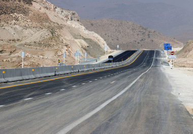 ۶۴۷ کیلومتر آزادراه و بزرگراه در حوزه راه لرستان ساخته شد

