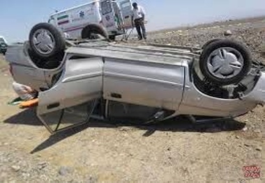 واژگونی خودرو در گردنه دامنه ۵ نفر را راهی بیمارستان کرد