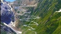 رانندگی در «جاده وحشت»!