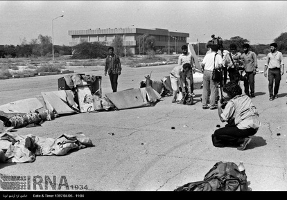 12 تیر 1367 - حمله آمریکا به هواپیمای مسافربری ایران
