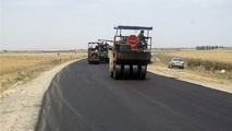 آسفالت معابر ۱۶۷ روستای آذربایجان‌غربی در حال اجراست