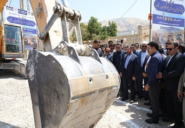 تعریض جاده کازرون قائمیه با اعتبار 100 میلیاردی