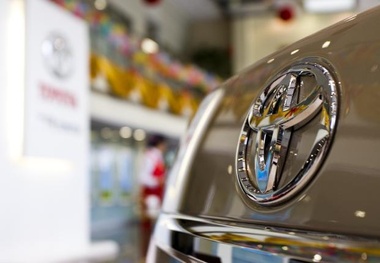 Toyota develops hybrid navigation and voice recognition functions