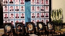 (تصاویر)  وداع با جانباختگان حادثه نفتکش ایرانی در بندر انزلی 