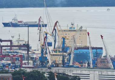 Maersk Sends First Containership Through Arctic Route