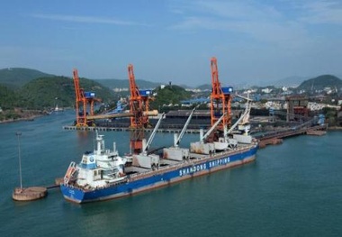 China’s COSCO Shipping suspends services to Qatar amid row