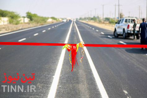 گزارش تصویری| افتتاح 96 کیلومتر کریدور بزرگراهی و آغاز عملیات اجرایی 5 طرح بندری در چابهار