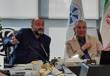 داخلی سازی خودروهای چینی صوری است/ ۷۰ درصد ارز خودرو در سال ۱۴۰۵ باید از منابع غیر بانکی تأمین شود

