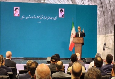 رئیس‌ جمهور: پروژه‌های عمرانی نباید ده‌ ها سال طول بکشند
