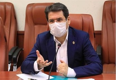 تخلیه و بارگیری کالا‌ها در بنادر با رعایت پروتکل‌های بهداشتی