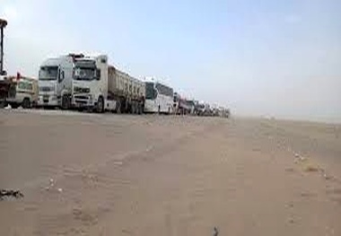 جاده ترانزیتی خور و بیابانک یک متر جاده دوبانده ندارد