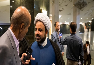 خدری: ایجاد شفافیت اقتصادی و جذب سرمایه‌گذاری خارجی از برنامه‌های کرباسیان است
