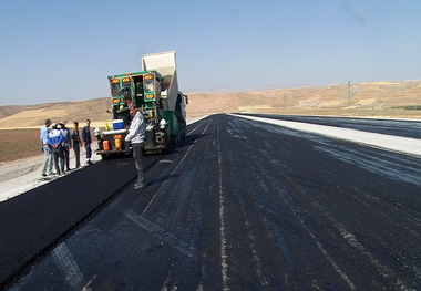 آغاز عملیات روکش آسفالت راه شیروان - بجنورد
