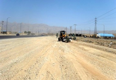 ساماندهی محورهای مواصلاتی شهرستان سمنان در ادامه برنامه راهداری محوری
