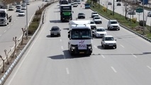 کامیون‌ داران آذربایجان غربی با شعار «در میدان هستیم» به بنادر اعزام شدند