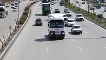 کامیون‌ داران آذربایجان غربی با شعار «در میدان هستیم» به بنادر اعزام شدند