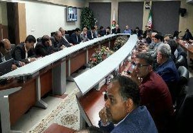 ) ‍ مراقبت باشیم توجه بیش از حد به امور جاری مارا از اهداف کلان سازمان دور نکند