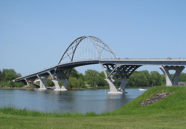 NYSDOT opens new Route 73 ski jump bridge in New York