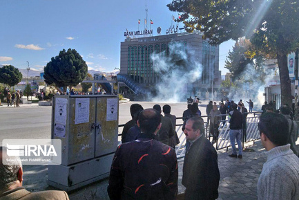 اعتراض‌ها به گران شدن بنزین