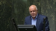 
اظهار امیدواری زنگنه به امضای نخستین قرارداد جدید نفتی تا پایان دولت یازدهم
