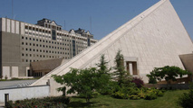 خشت کج شهر داری و مجلس