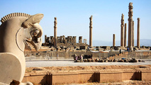 آغاز ساماندهی ساختاری در پایگاه میراث جهانی تخت جمشید