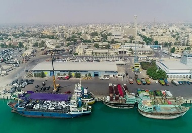 ۴۵۰ دستگاه خودرو در بندرلنگه تخلیه شد