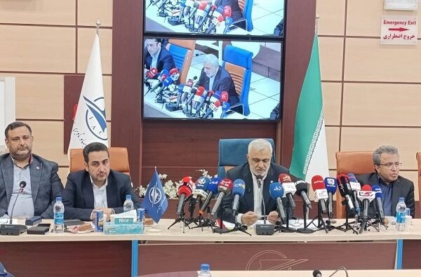 وزیر راه نگفت پروازها «ذهنی» کنترل می‌ شوند/ ورود رادار جدید به منطقه TMA پرترافیک در هفته جاری