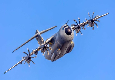 ایرباس اولین هواپیمای A400M را به قزاقستان تحویل می دهد