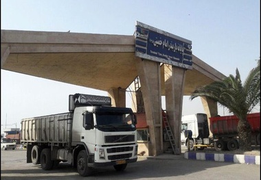 وقتی مشکلات رانندگان کامیون در بندر امام تمامی ندارد