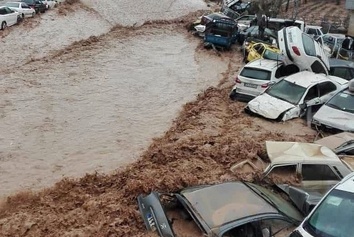 سیل شیراز را در بر گرفت