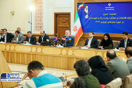 گزارش تصویری نشست خبری معاونان وزیر راه و شهرسازی در حوزه حمل و نقل (4)