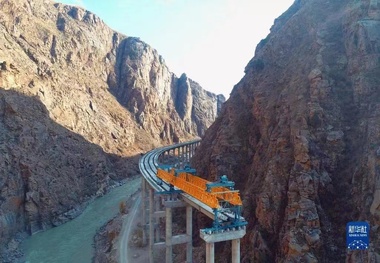 کمک بزرگراه جدید شمال جنوب قرقیزستان به همکاری‌ های اقتصادی و تجاری کشورهای آسیای مرکزی و چین
