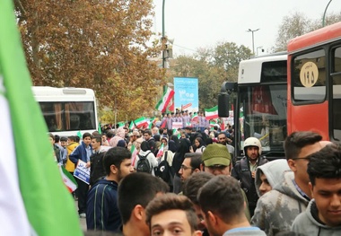 استفاده ۲ هزار دانش آموز قروینی از اتوبوس رایگان در ۱۳ آبان ماه