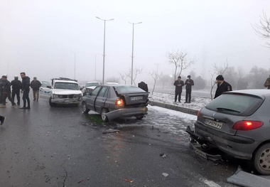 تصادف زنجیره ای در کمربندی شمالی اراک
