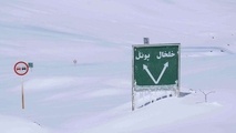 برف راه خلخال به پونل و تمام روستاهای خلخال را بست