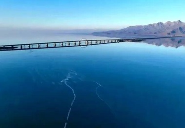 دسترسی گردشگران به نگین فیروزه‌ ای «دریاچه ارومیه» تسهیل شد