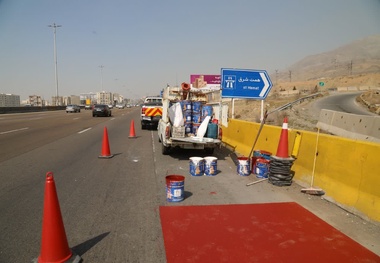 حفاظت از حریم راه و ارتقای ایمنی جاده‌ها با اصلاح نقاط پرحادثه و توسعه تجهیزات ایمنی