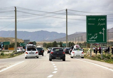 اجرای قطعات محور لار ـ جهرم به طول ٣١ کیلومتر پیمان‌سپاری می‌شود 