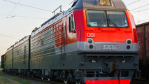 3ES5S electric freight locomotive on test