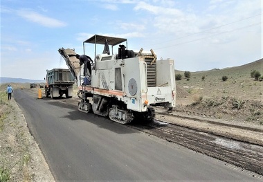 بازدید نایب رئیس مجلس از پروژه رو به پایان محور میاندوآب ـ میانه؛ پیشرفت ۹۰ درصدی