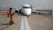 Pilot in Myanmar lands plane without front wheels