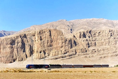 نگاه مرکز پژوهشها به چالشهای حملونقل ریلی: تهدید بهرهوری و مدیریت