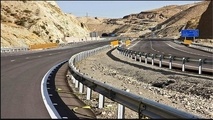 بهسازی محور قم-کاشان با اعتبار هزار میلیارد تومان در حال اجرا است