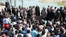 ​کنارتان هستیم و مشکلات را حل می‌کنیم